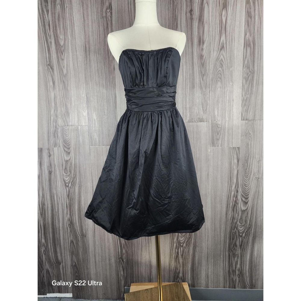 Elegant Black Strapless Semi-Formal Prom Boned Bodess Dress David's Bridal Sz 2
